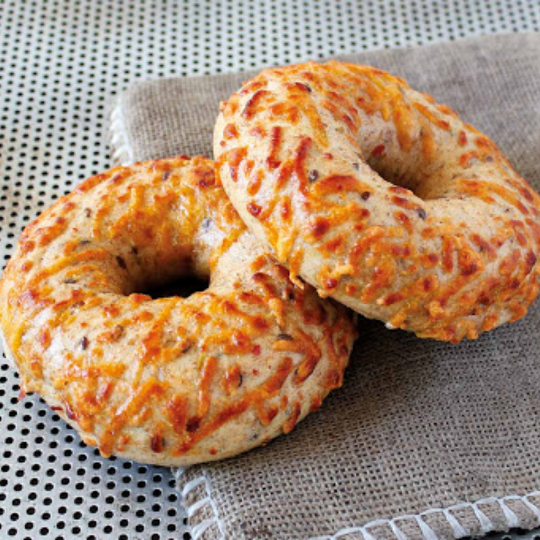 Harvest Bakery Cheddar Bagel 6ct